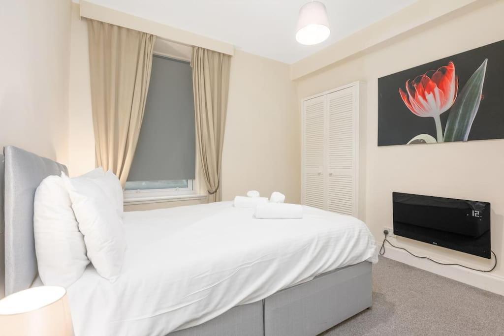 Two Bedroom Apartment-Central Edinburgh-Old Town-Licensed エクステリア 写真