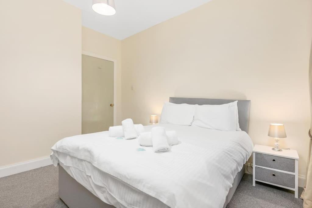 Two Bedroom Apartment-Central Edinburgh-Old Town-Licensed エクステリア 写真