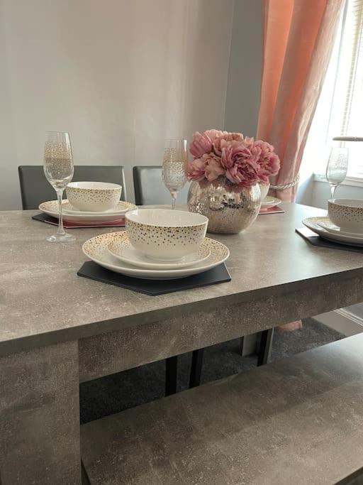 Two Bedroom Apartment-Central Edinburgh-Old Town-Licensed エクステリア 写真